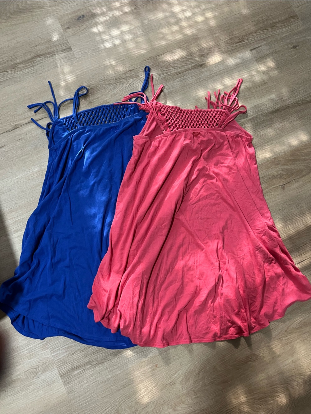 2 Roxy dresses - Picture 2 of 4